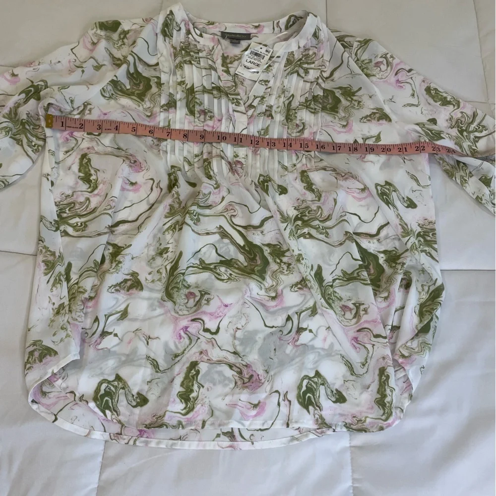 Style and Company Size Large Floral Bell Sleeve Pin tuck Blouse - Picture 5 of 9